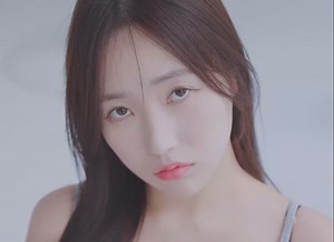 美女模特莲花【灰色吊带打底背心黑色蕾丝内衣裤】时尚穿搭摄影