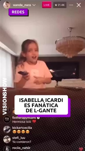 🗣️ Isabella Icardi, la más chica de las hijas de Wanda Nara y Mauro Icardi, es un personaje hermoso, baila, canta y siempre que aparece en las redes de su mamá es furor por su simpatía y en esta oportunidad no fue la excepción ya que en medio de un vivo de Instagram de su mamá, se puso a cantar un tema de @lgante_keloke y las redes explotaron. #WandaIcardi #Isabella #LGante #visionshow | VisionShow