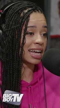 Ella Mai exposes the weirdest part about going on tour 😳🌍