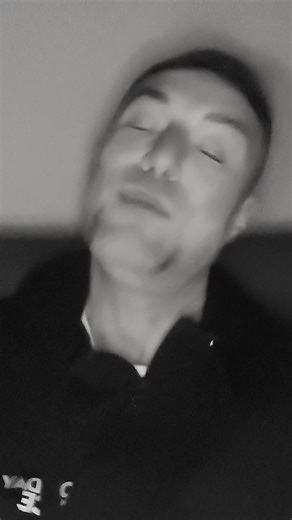 Vidéos de Andymoi (@andymoi1) avec Issues - Acoustic - Julia Michaels