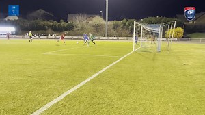 National 3 Le SRC - Stadium Racing Colmar Football Association l’emporte 1-0 face à une vaillante équipe de l’US Sarre-Union, réduite à 10 avant la demi-heure de jeu Un succès qui permet aux Colmariens d’occuper seul la tête du classement avec 39 points ! 📹 Résumé signé Lucas Poirot | Ligue du Grand Est de Football Alsace