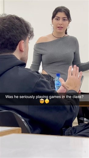 Student playing games in the class😳#trending #coding #ai #yt #shorts #tricks #vs #viral #study