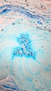 ALL BLUE BATH BOMB DROP💙🦋🐬🌀🔹🩵 #bath #bathbomb #bathbombdemo #bathbombdrop #bathbombs #559 #bathtime #glitter #bathbombaddict #blue | soapcute_california