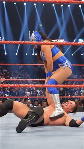 girls WWE #wrestlingfans316 #WWE #wrestling #raw