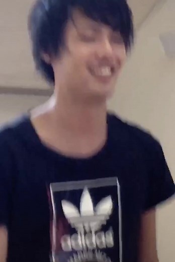 #先生 #ノリよすぎ #イケメン #教師 #いけめん #かっこいい #若い #これでも #社会の先生 #みんなの卒業式 #日常vlog #高校生の日常 #面白い #先生がイケメンすぎる