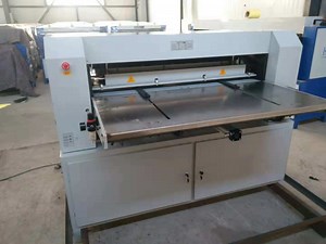 [Hot Item] Automatic Bzd-1100 Knife Pleating Machine