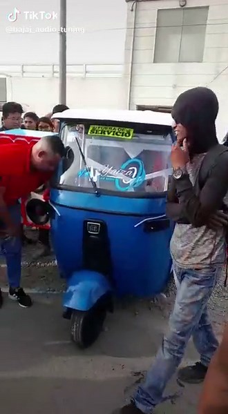 #BAJAJ_AUDIO_TUNING #blackhawk #viral #subwoofer #tuning #CarAudio #motos #puentepiedra #spectralaudio #ds18_official #bajaj #peru🇵🇪 #ds18