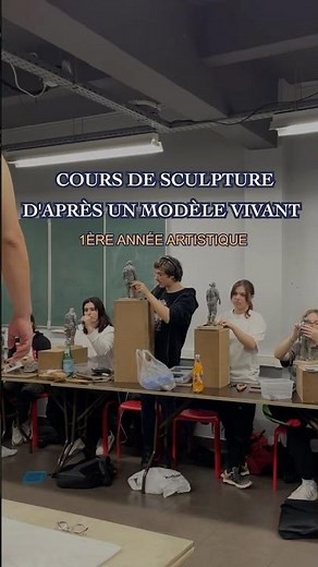 COURS DE SCULPTURE D'APRÈS UN MODÈLE VIVANT