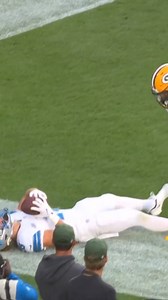 This touchdown catch by Isaac TeSlaa 😳 | Woodward Sports