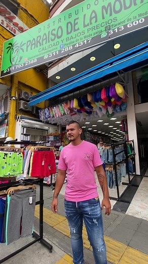 Sumérgete en una experiencia única en el Paraíso de la moda🌴😁donde la atención excepcional es nuestro distintivo. Desde el momento en que cruzas nuestras puertas, te recibimos con una cálida bienvenida que te hará sentir como en casa🏡 Nuestro equipo está dedicado a superar tus expectativas, ofreciendo asesoramiento personalizado y una atención excelente✨☺️En este oasis de estilo, cada cliente es tratado con la máxima cortesía y profesionalismo, garantizando que cada visita sea más que una sim