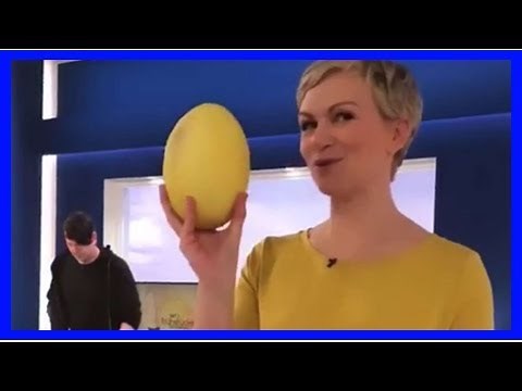 Moderatorin zeigt Oben-ohne-Foto im Sat.1-Frühstücksfernsehen - Kollege lästert prompt