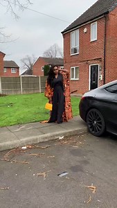 BORDER SET ✅ Discounted price:45,000NGN✅ Actual price:50,000NGN❌ Size:10-14 Fabric:crepe | Sandiezcollection | Facebook