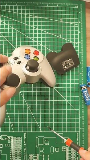 Logitech F710 Wireless Gamepad Smash #shorts #kendinyap