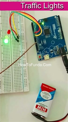 traffic lights using Arduino uno kit - shorts - beginners project howtofunda