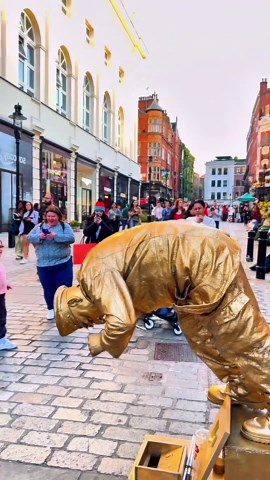 If you miss, there is always a second chance. #livingstatue