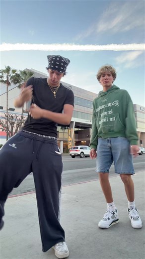 @Cesar | cesar telling embreigh to fix her face