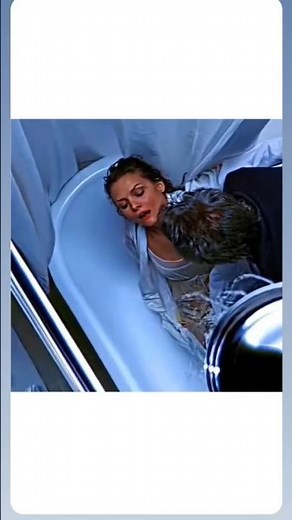 Movie: What Lies Beneath (2000).Thriller/Horror/Mystery