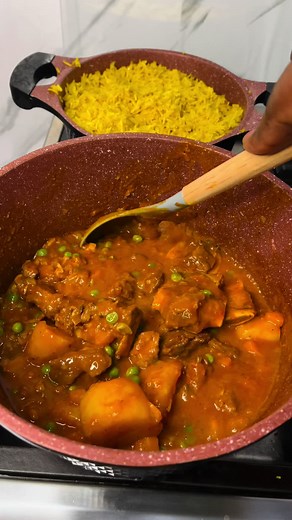 Delicious Beef Stew and Turmeric Rice Recipe