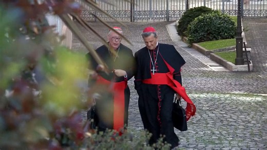 Cardinals assemble to plan pope funeral