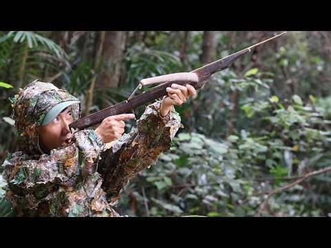 30 Days Survival With Only 1 Crossbow The Most Fierce Hunting Challenge