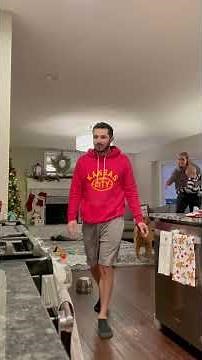 Husband Falls for Wife's 'Mouse' Prank