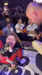 After an excruciating contest, the bout ends in a knockout. I sincerely hope the cage was okay😳 #mma #knockout #obese #funny | South African MMA