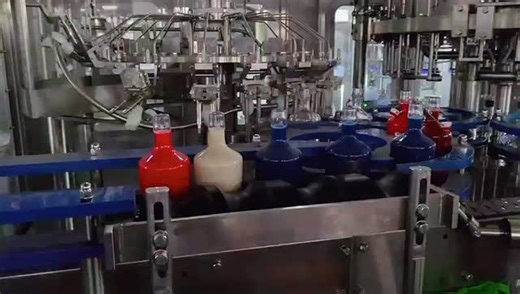 El ministro on Instagram: "COMING SOON @cervezatonky 📍😍😍😍"