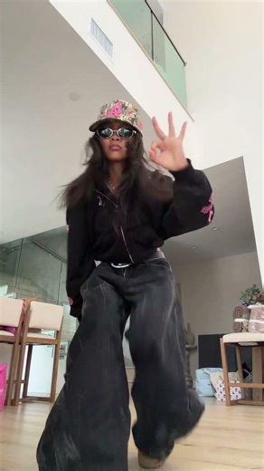 but its a state of mind 💆‍♀️💆‍♀️ #lexy #dance #katseye #eyekon #pinkyup