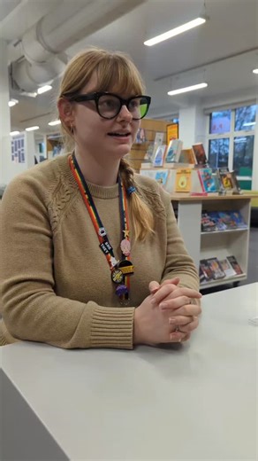 36K views · 43 reactions | 樂Sometimes searching for a book can be confusing樂 . . . #TottonLibrary #HampshireLibraries #totton #library #hampshire #libraries #ihaveonedaughter #LoveYourLibrary | Totton Library - Hampshire County Council | Facebook