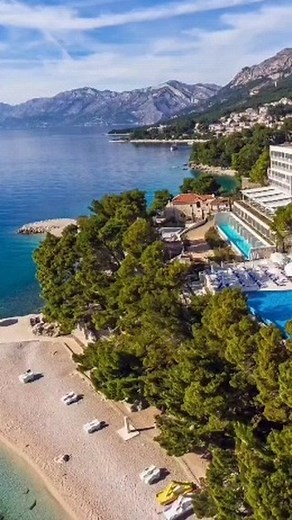 Tell me it's Bluesun hotel Berulia without telling me it's Bluesun hotel Berulia... 🥰 #luxuryvacation #vacationwithstyle #hotels #brela #croatia #summer | Bluesun Hotels & Resorts - Croatia