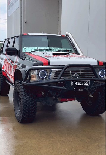 Looks so much better now the solenoid box is mounted out of the way. Can actually see the badge now👌