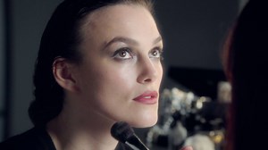 69K views · 527 shares | Discover the modern final touch: the glossy finish. Get more professional tips on chanel.com/-ChanelBeautyTalks2 | CHANEL | Facebook