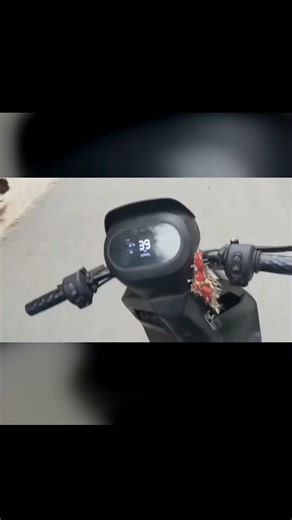 Ola को Tesla बना दिया 😂 “auto pilot” jugaad #contentcreator #growth #vlog #vlogging #trending #ola