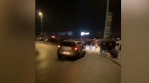 Rodéo sauvage à Bordeaux : l'automobiliste qui a foncé dans une foule mis en examen et écroué