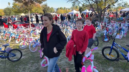 LIVE! At the 22nd annual Motor For Toys Charity Car Show To Drive | Jeff Dunham