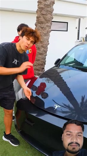 Contortionist vs Box