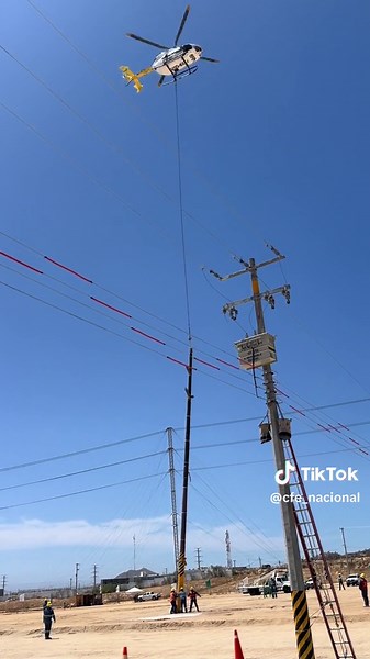 Maniobras con helicóptero en la Reunión Nacional de Huracanes 2024