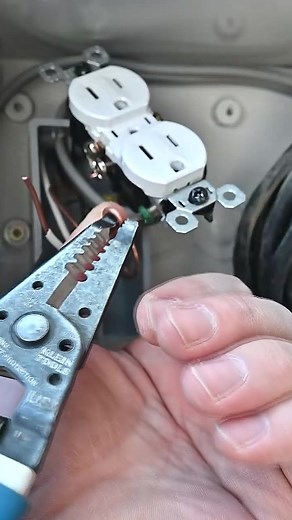 Socket Cable Installation Guide