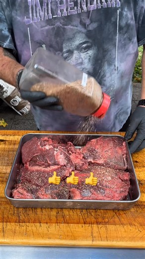 1.5K views | Season those beef cheeks!  #bbq #beefcheeks #barbacoa #smoke #tacos | Rockin Barbeque | Facebook