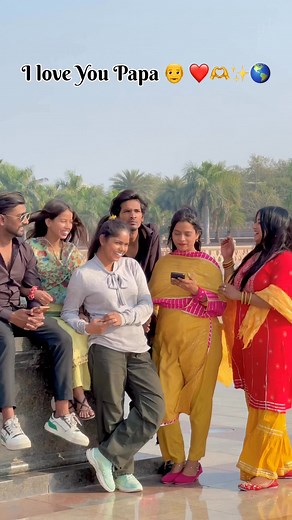 533K views · 10K reactions | i love you papa 﫶❤️✨ #officialriya__009 #reelsfbシ #facebookreelsviral #facebooktrendingreels #reelsfypシ #trendingreels #reels #ma #maa #mother #facebookpage #viral #reels @officialriya__009 #father #papa | Anjali / Riya | Facebook
