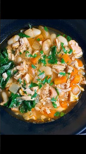 Chicken, White Bean, and Kale soup. #goodfood #cooking #soup