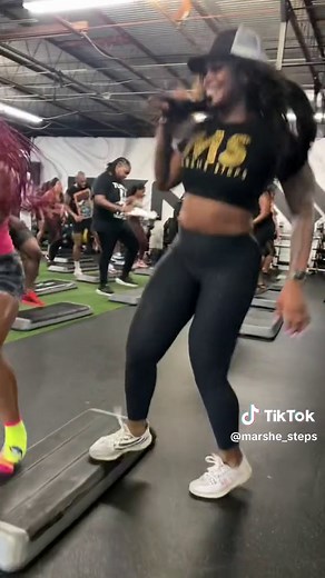 Come Cut It Up with me! Issa Vibe! #marshesteps #marshetaughtme #houstontx #hiphopstep #hiphopstepaerobics #fyp