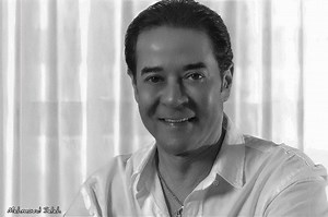 311K views · 7.2K reactions | I knew the meaning of true love when I saw you and fell in love with you, then my life became much more beautiful and became full of happiness with you, "Medhat Saleh" sings the most beautiful and sweetest song full of love, tenderness and romance, I loved his voice and feelings very much that made me feel as if I was living the most beautiful love story.>>>>> | Mahmoud Salah | Facebook