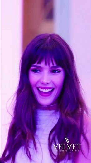 Entra al set de VELVET EL NUEVO IMPERIO con el elenco de lujo de la adaptación moderna. Pronto 🗽👗