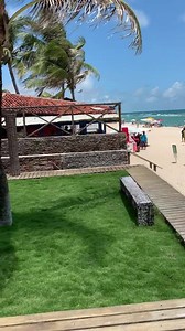 Praia de Barra de São Miguel, a praia com a maior barreira de corais do Brasil é uma das mais belas do mundo! | Hurb