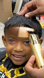 295K views · 287 reactions | If you’re in the Houston Texas or surrounding areas and looking for a exclusive service like this use the link in my bio to book an appointment ⭐️ #houstonbarber #exclusivefadez #SpringTxBarber #HTXbarber #bestbarberintx #haircut #haircutinspo #barbering #360Waves #dreadheadhaircut #edgarhaircut #Houstonbarbershop | Zacchaeus Henry | Facebook