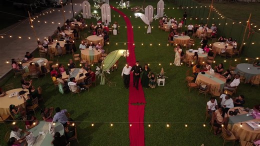 Ideas de trajes de novio para bodas inolvidables