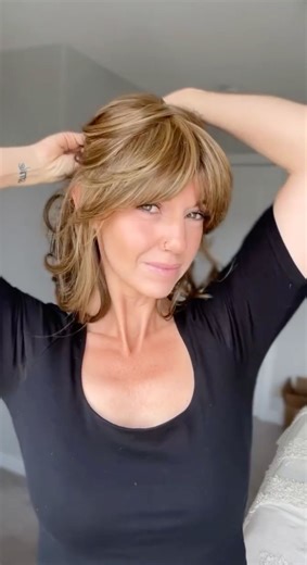 97K views · 868 reactions | On the go, but make it chic. ✨ @chiquel is wearing On My Way in Honey Toast—and making it her own! Style the bangs heavy or wispy. We’ve left them long so your stylist can trim to the desired length. Find On My Way in your favorite shade: https://bit.ly/3K9v0NJ | Raquel Welch Wigs | Facebook