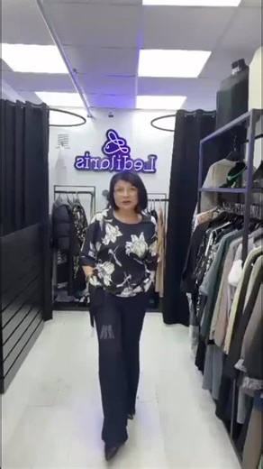 👗ОДЕЖДА 🔹РОЗНИЦА🔹МОСКВА on Instagram: "Производство Беларусь 🇧🇾 🩵🩵🩵Крутой🩵🩵🩵 Размеры 50/52/54/56/58/60 Цена 13500 ❌ВОЗВРАТА И ОБМЕНА НЕТ❌ 👉Мы находимся: г. Москва, рынок Садовод, линия 19, павильон 114 👉Возможна отправка в любой город России и ближнего зарубежья! ✈️ 🚆 🚌 ВНИМАНИЕ❗️ВАЖНАЯ ИНФОРМАЦИЯ❗️ Для заказа присылайте свои личные параметры (объем груди, талии и бёдер) в директ или на ватсап по данным номерам 👇👇👇 +7 964 702-36-33 Ольга +7 925 046-97-07 Мария +7 916 298-71-35