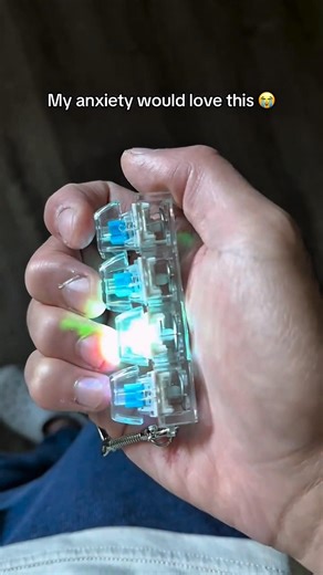 How I Built a Profitable Shopify Store in 30 Days 💰🚀